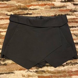 Zara asymmetrical skort